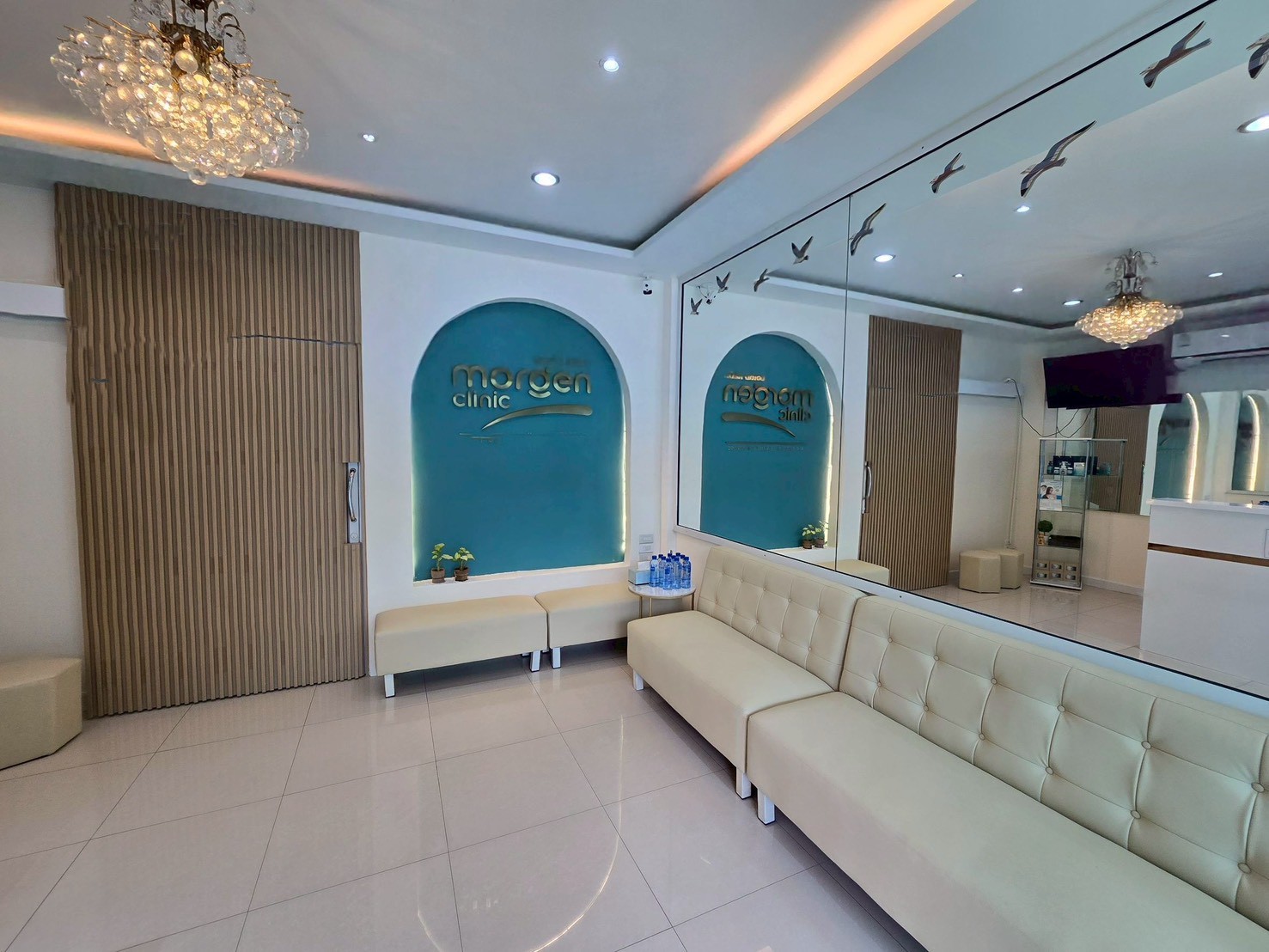 คลินิกปลูกผม รักษาผมบาง