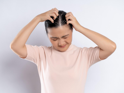 หยุดดึงเล่น! "ผมคัน" คืออะไร? สัญญาณเตือนภัยก่อนต้อง "รักษาผมบาง"